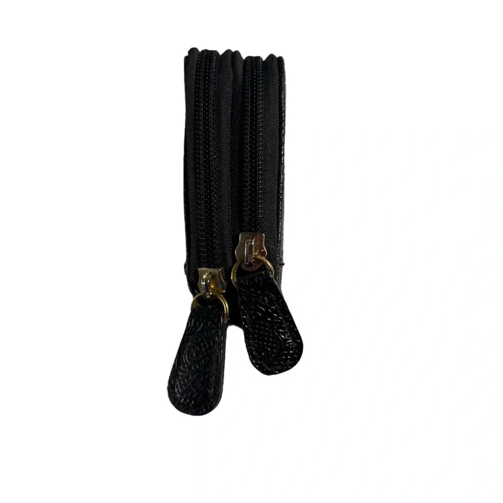 Tahari Black Floral Embossed Leather Double Zipper‎ Wallet 8x4”